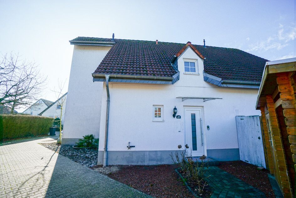 Geldern-Veert: Kleine Doppelhaushälfte