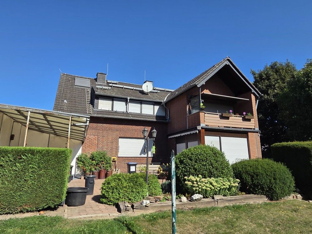 Sattes Einfamilienhaus im Außenbereich