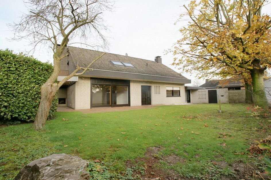 Geldern: Großes EFH